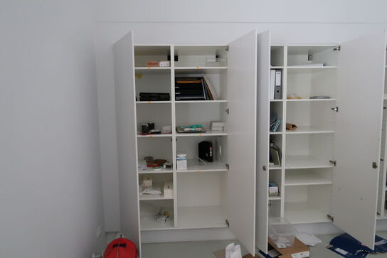 6 stk. skabe front og bagside med indhold