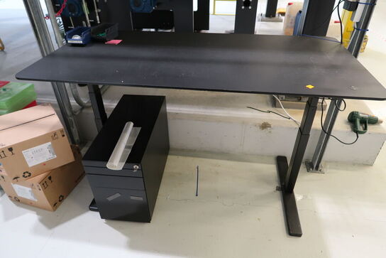 El. hæve/sænke skrivebord med skuffemodul