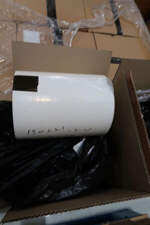 2 stk. paller med varelager AQUAPORIN