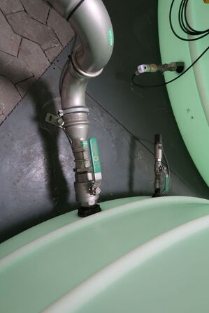 15000L tank til flydende gødning DANSK ROTATIONS PLAST med trykføler VEGABAR 14