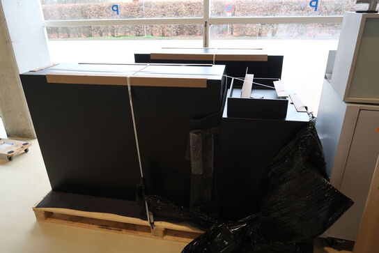 Div. Udstillingsmøbler