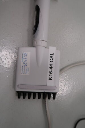 Elektrisk pipette SARTORIUS 300