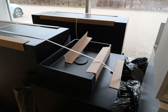 Div. Udstillingsmøbler