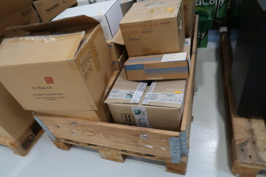 Palle med div. Varelager