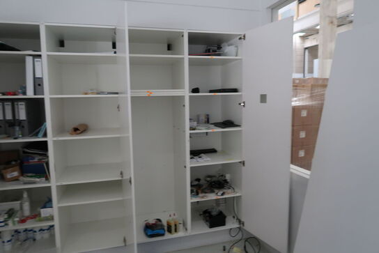 6 stk. skabe front og bagside med indhold