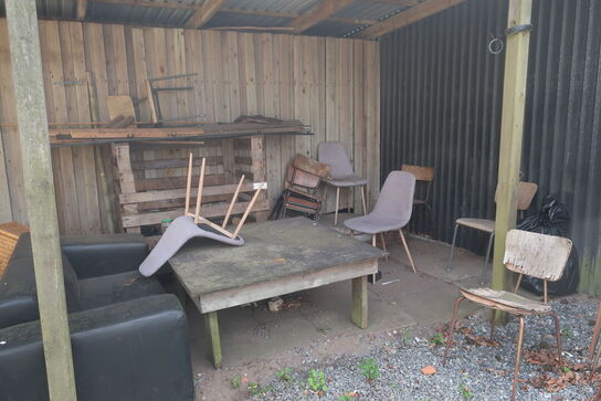 Diverse møbler / stige m.m.