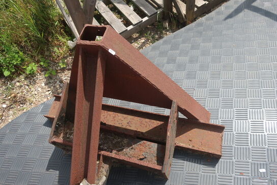 Trepunktophængsramme