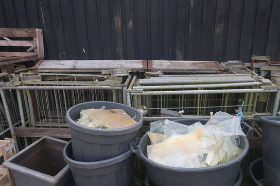 Diverse stativer / potter