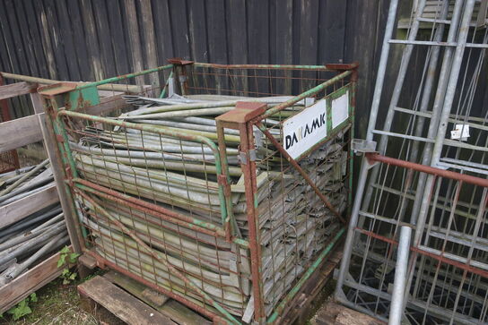 Diverse stativer / potter