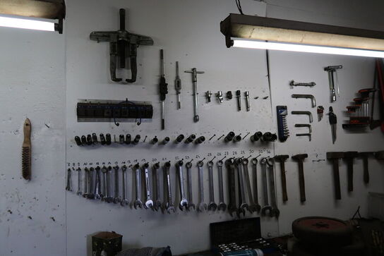 Arbejdsbord med div. Værktøj