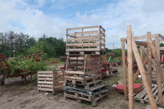 Diverse træstativer