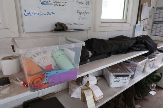 Div. Indhold i reoler