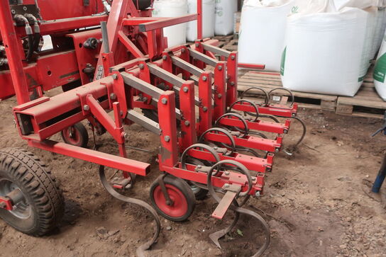 Bedrenser EGEDAL 21043 inkl. hydraulisk redskabsramme (Se vedhæftede faktura)