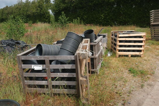 Diverse stativer / potter