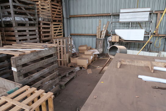 Div. Paller, arbejdsbord, pakkebord m.m.