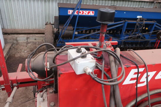 Bedrenser EGEDAL 21043 inkl. hydraulisk redskabsramme (Se vedhæftede faktura)