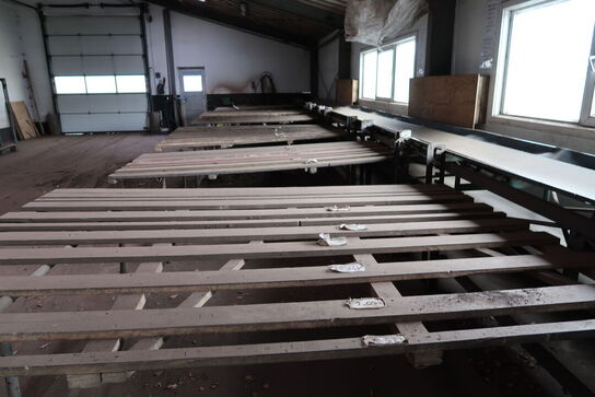 Transportbånd med div. Arbejdsborde