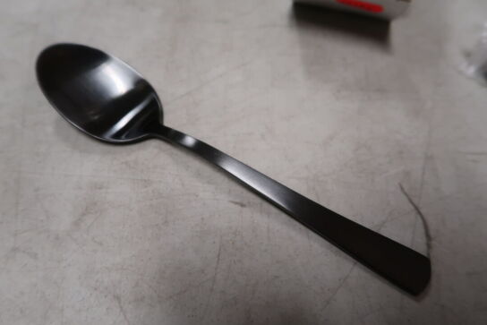 36 stk. Spiseske mat sort L205mm