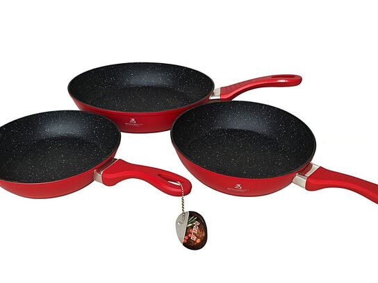 Pandesæt med 3 stk. pander i str. 20, 24 og 28 cm.