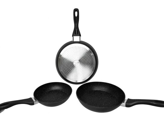 Pandesæt med 3 stk. pander i str. 20, 24 og 28 cm.