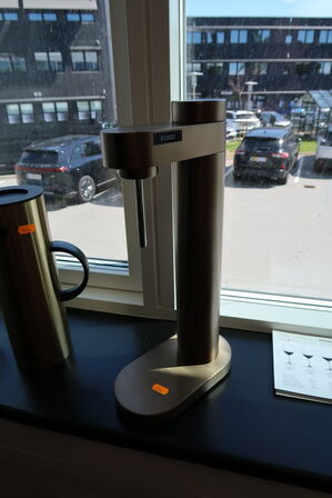 Kulsyremaskine STELTON BRUS metallic brun