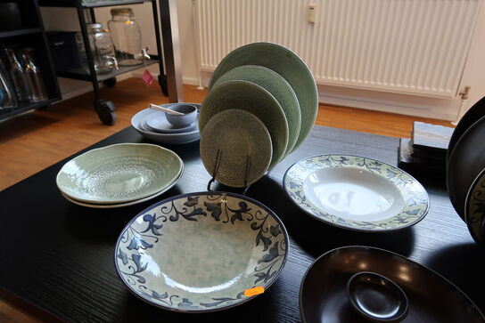 56 stk. tallerkner/fade/skåle DUDSON, TOGNANA