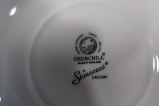 9 stk. tallerkner CHURCHHILL 