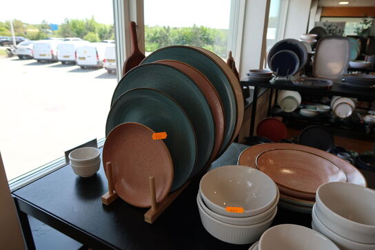 50 stk. tallerkner/fade/krus CHURCHILL