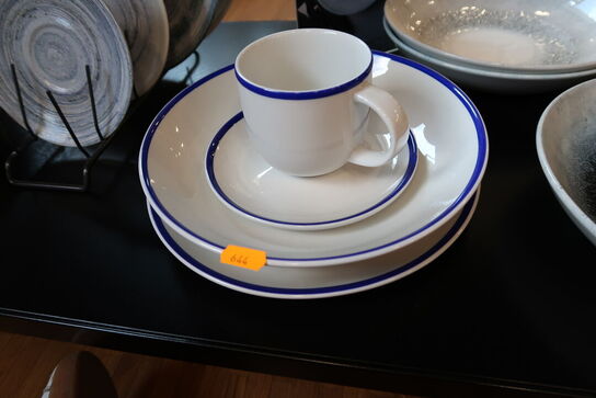 28 stk. tallerkner/fade/krus CHURCHILL