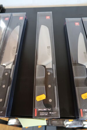 Santokukniv ZWILLING Pro 180mm/7"