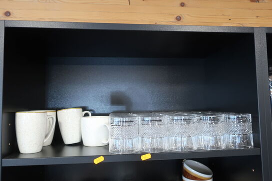 20 stk. glas samt 4 stk. kopper