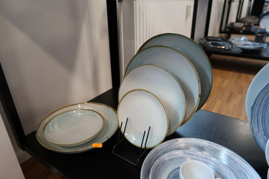 28 stk. tallerkner/fade/krus CHURCHILL