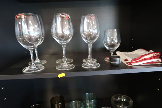 7 stk. vinglas RIEDEL samt div. Vandglas F2D