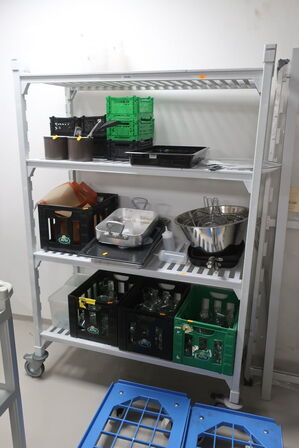 Reol på hjul CAMBRO uden indhold