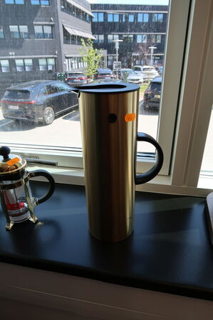 Termokande STELTON børstet messing 1 ltr EM77