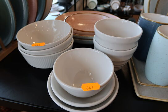 50 stk. tallerkner/fade/krus CHURCHILL