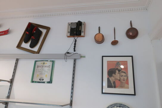 Platter,billeder, pynt m.m. løse ting 