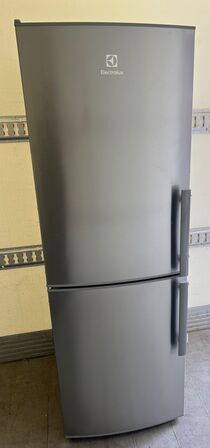Køle/fryseskab ELECTROLUX Grå