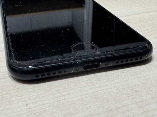 Iphone, APPLE  SE 3. generation