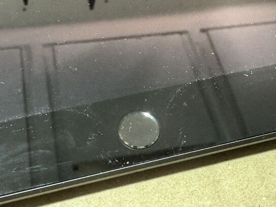 Ipad, APPLE A2604