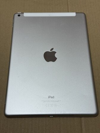 Ipad, APPLE A2604