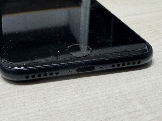 Iphone, APPLE SE 3. generation