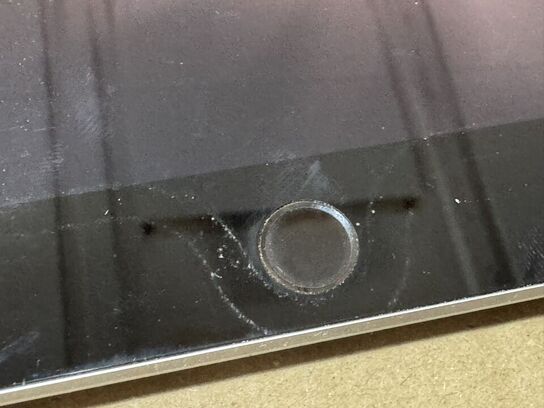 Ipad, APPLE A2604