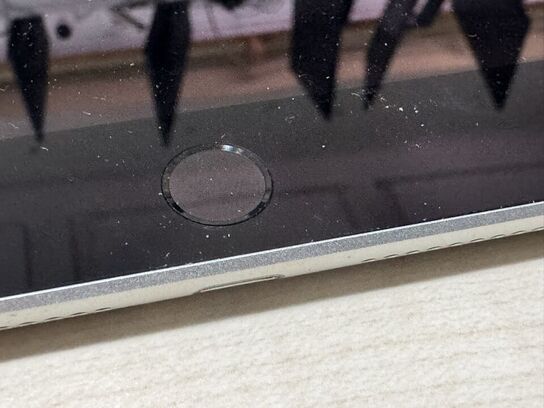 Ipad, APPLE A2604