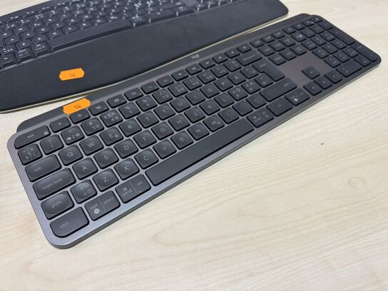 2 stk. tastaturer, 3 stk. Mus LOGITECH