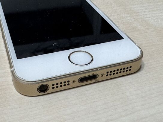 Iphone, APPLE  SE 1. generation
