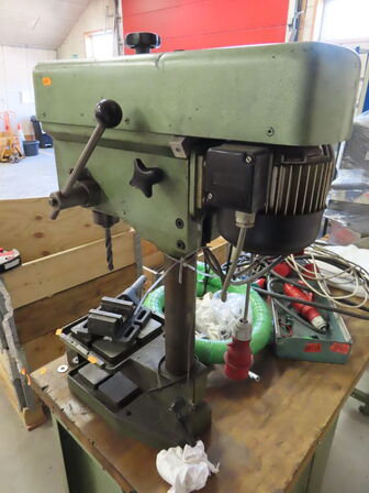 Søjleboremaskine IXION BT 13