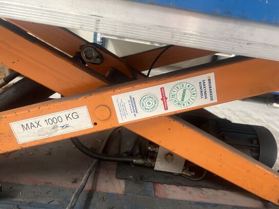 Hævesænkebord EDMO-LIFT på saksestel - max 1000 kg