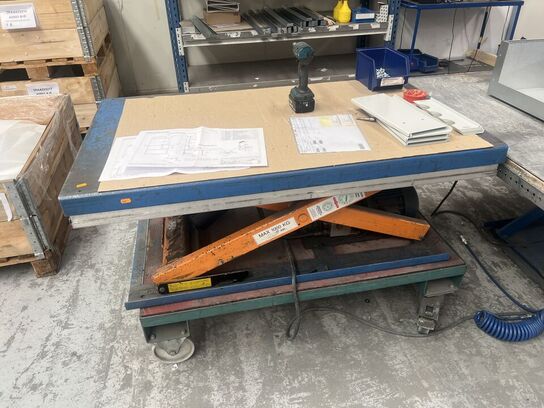 Hævesænkebord EDMO-LIFT på saksestel - max 1000 kg