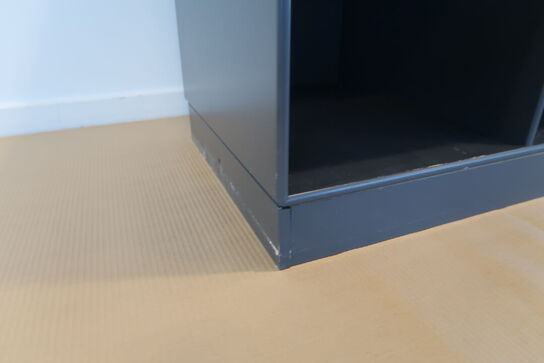 Montana reol med 4 rum + sokkel  MOMSFRI